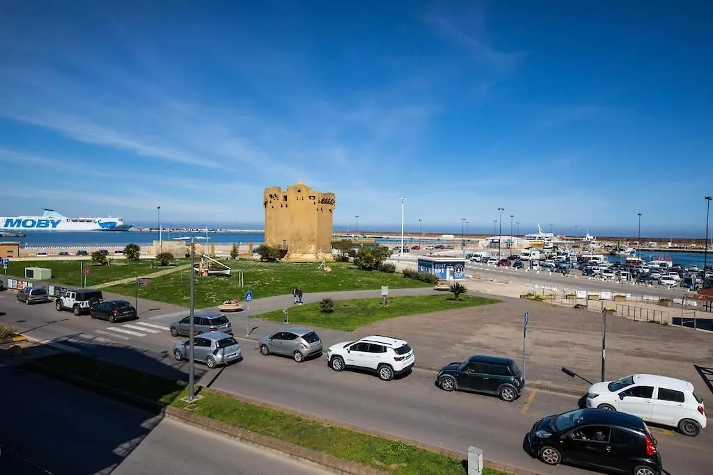 Ad Un Passo Dal Molo Apartment Porto Torres